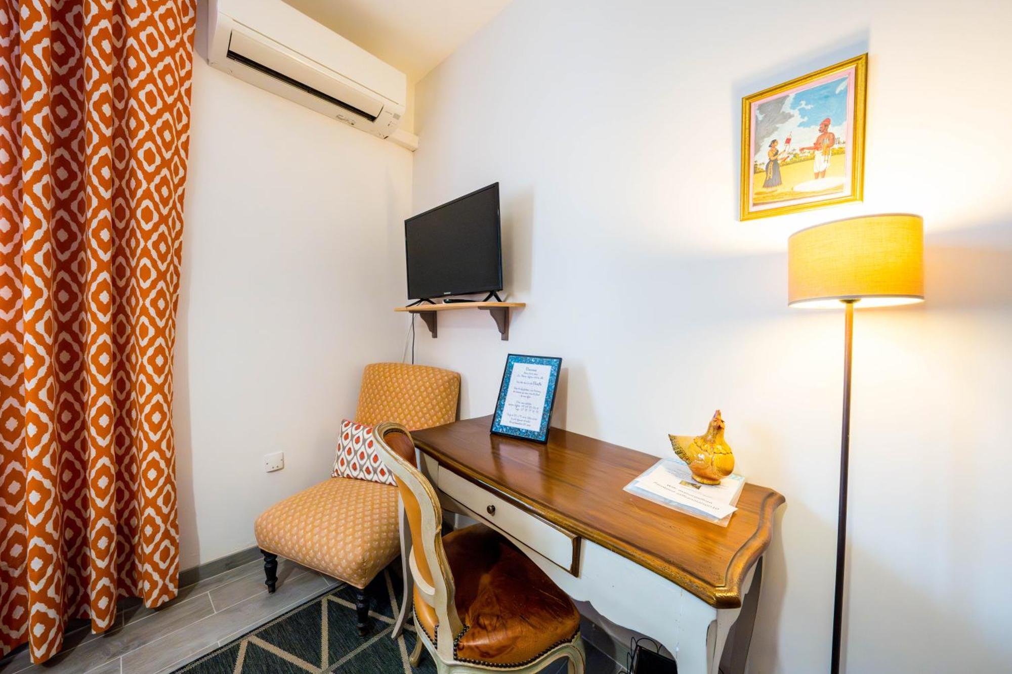 La Maison Jaffran, Suite En Ville Privas Exterior foto